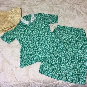 👓Matching springtime blouse & skirt